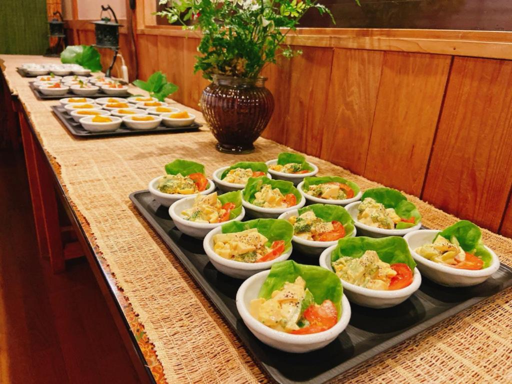 Ban-Ya Hot Spring Inn Юфу Екстериор снимка