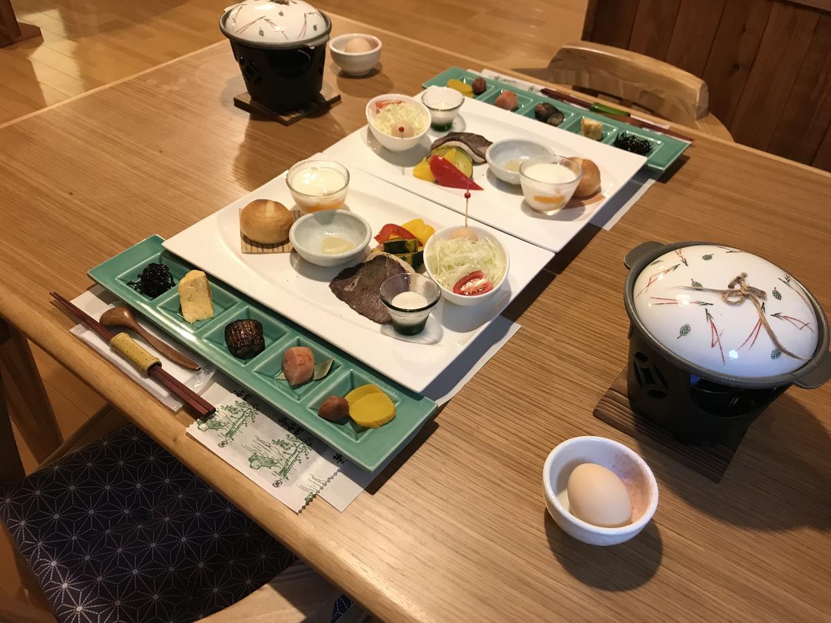 Ban-Ya Hot Spring Inn Юфу Екстериор снимка